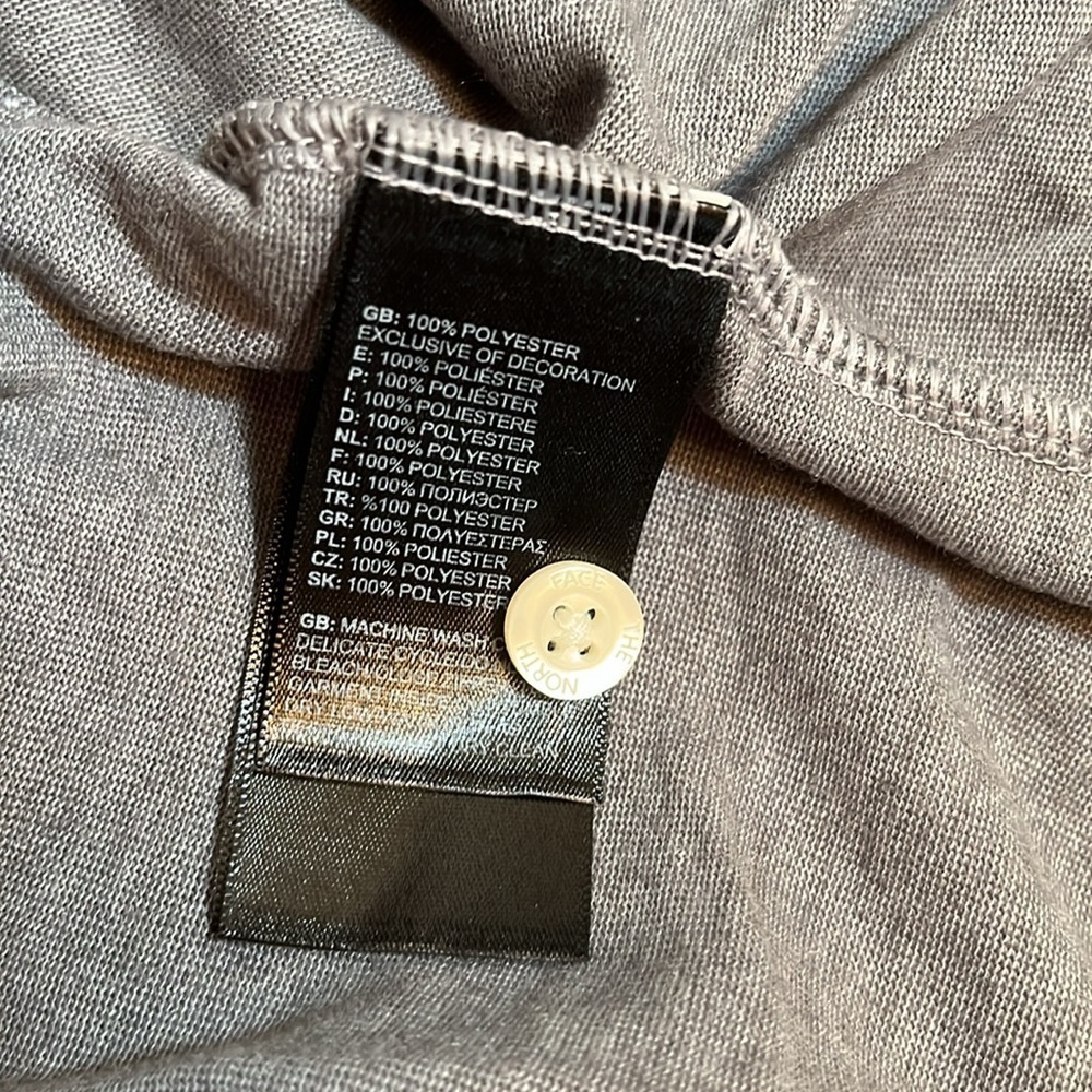 The North Face Gray Button Long Sleeve Shirt - Picture 9 of 10